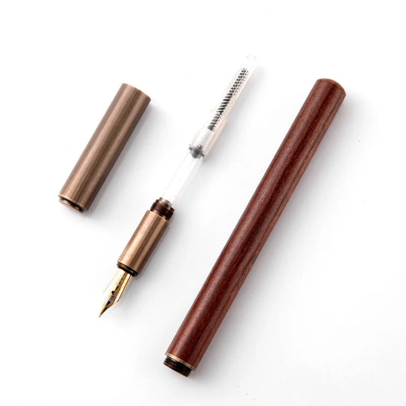 Pluma Fuente Retro de Madera y Bronce | Reflexión y Propósito
