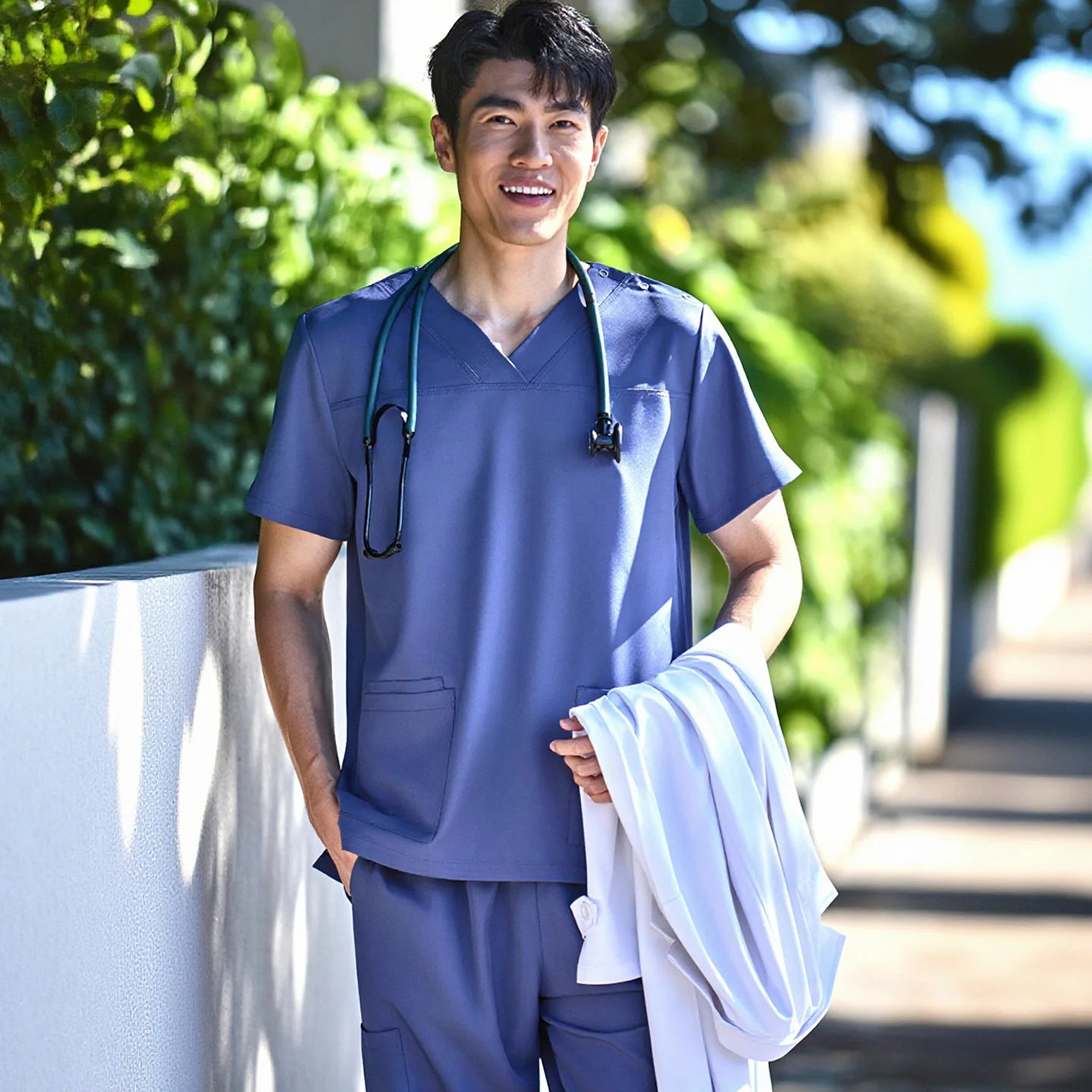Uniforme Profesional | Servicio y Compromiso