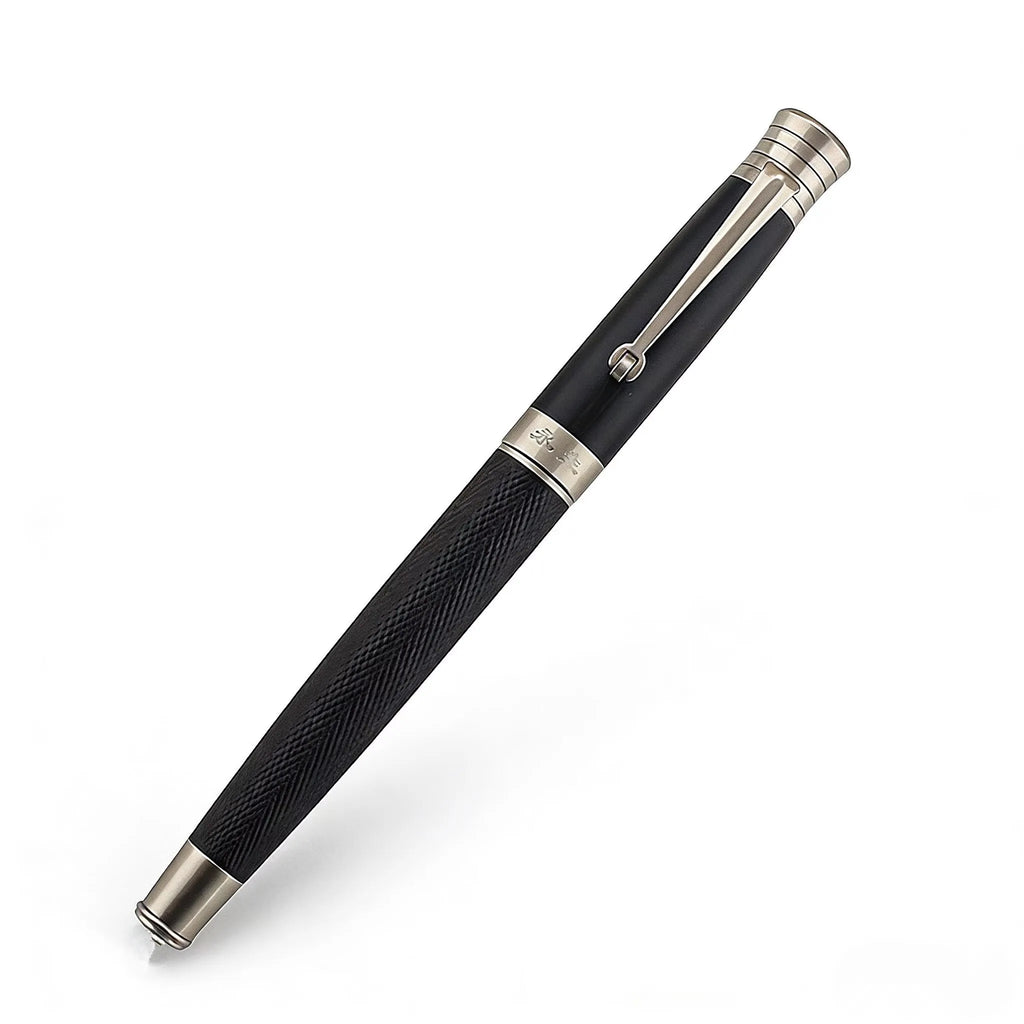 Pluma Negra y Plateada | Elegancia y Dirección